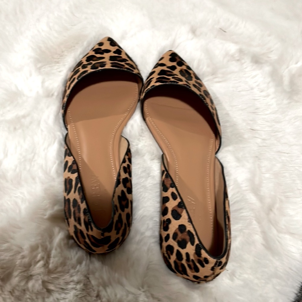 Cute leopard flats
